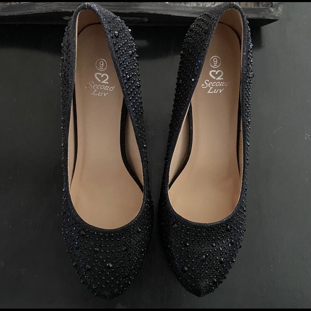 Heels - Picture 5 of 5